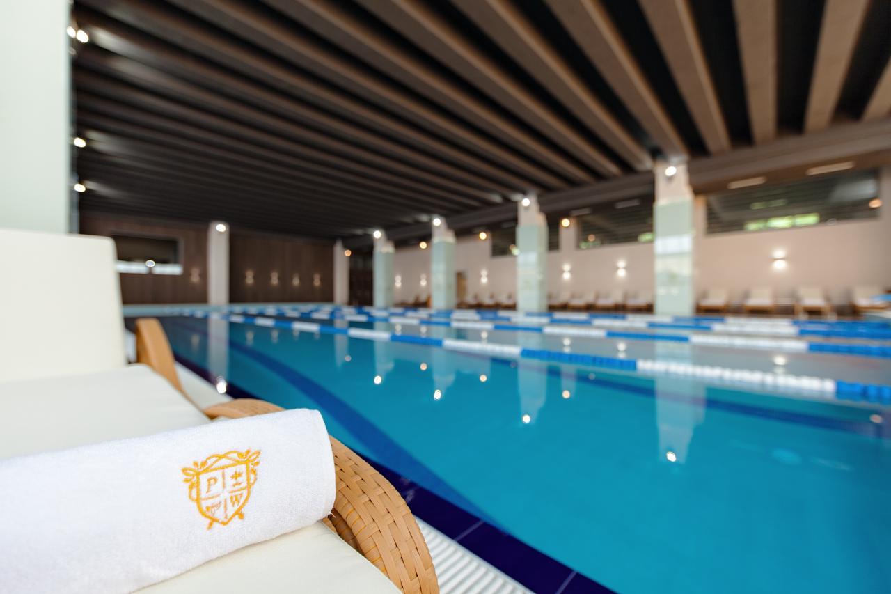 Отель Premium Wellness Institute Бухарест Экстерьер фото